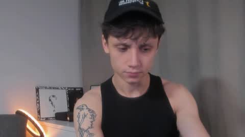 Snapshot of nicky_neal chatting on December 2024 01:30:01 AM Nicky Neal online show from December 2024 01:30:01 AM