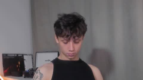 Snapshot of nicky_neal chatting on December 2024 03:43:01 AM Nicky Neal online show from December 2024 03:43:01 AM