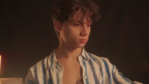 Snapshot of nicky_neal chatting on February 2025 08:34:01 PM Nicky Neal online show from February 2025 08:34:01 PM