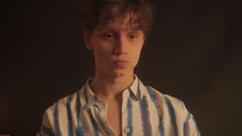 Snapshot of nicky_neal chatting on February 2025 10:33:01 PM Nicky Neal online show from February 2025 10:33:01 PM