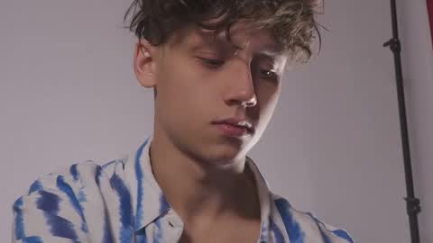 Snapshot of nicky_neal chatting on September 2025 01:49:02 PM Nicky Neal online show from September 2025 01:49:02 PM