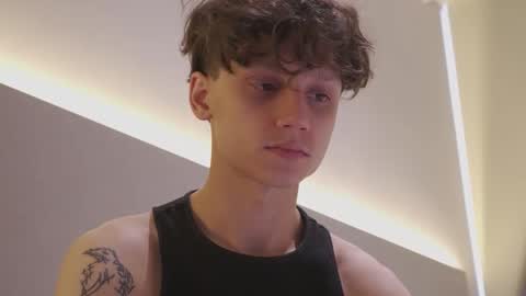 Snapshot of nicky_neal chatting on October 2025 11:38:02 PM Nicky Neal online show from October 2025 11:38:02 PM