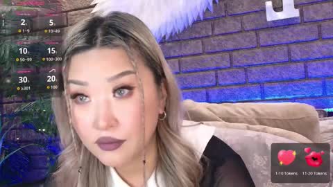 Snapshot of nicky_owl chatting on November 2025 12:37:01 PM Today is my 41st birthday And in 2 hours Im waiting for you on the stream Stock up on tokens and a good mood Nicky online show from November 2025 12:37:01 PM