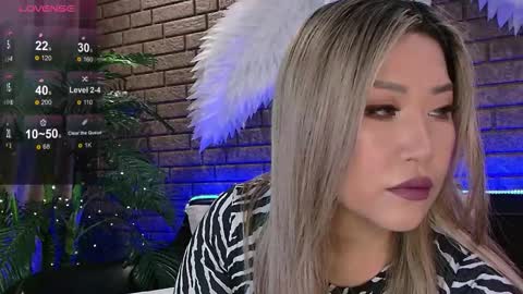 Snapshot of nicky_owl chatting on November 2025 10:27:01 AM Today is my 41st birthday And in 2 hours Im waiting for you on the stream Stock up on tokens and a good mood Nicky online show from November 2025 10:27:01 AM