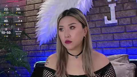 Snapshot of nicky_owl chatting on November 2025 10:07:01 AM Today is my 41st birthday And in 2 hours Im waiting for you on the stream Stock up on tokens and a good mood Nicky online show from November 2025 10:07:01 AM