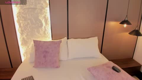 Nicky  online show from November 2025 02:28:02 AM