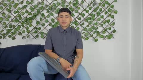 nicky online show from February 2025 07:47:02 PM