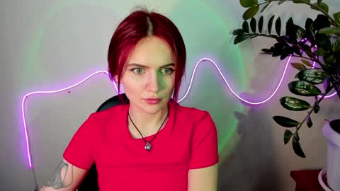 Snapshot of nicky_weekends chatting on December 2024 03:17:02 AM Nicky Weekends online show from December 2024 03:17:02 AM