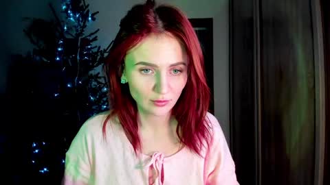 Snapshot of nicky_weekends chatting on December 2024 03:06:02 PM Nicky Weekends online show from December 2024 03:06:02 PM