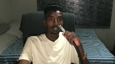 Snapshot of nickyle63 chatting on November 2025 07:14:01 PM james online show from November 2025 07:14:01 PM