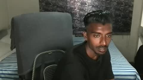 Snapshot of nickyle63 chatting on November 2025 05:56:01 PM james online show from November 2025 05:56:01 PM