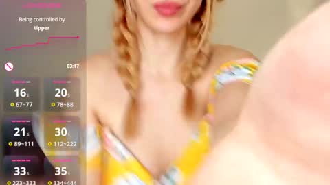 Nicky online show from February 2025 12:20:01 PM
