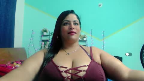 nickyribeiro online show from October 2025 05:05:01 AM