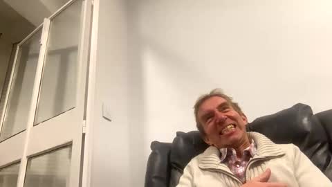 Nico online show from February 2025 07:38:01 PM