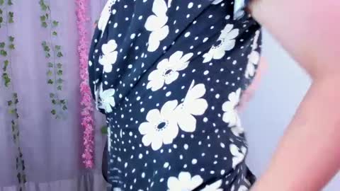 Snapshot of nico_lette_ chatting on February 2025 06:12:02 AM Nico online show from February 2025 06:12:02 AM