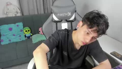 Snapshot of nico_nico_xd chatting on July 2026 03:43:01 AM Nico online show from July 2026 03:43:01 AM