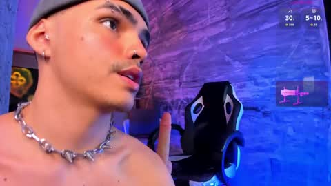 Snapshot of nicokingg_ chatting on April 2026 01:51:02 PM Nico King online show from April 2026 01:51:02 PM