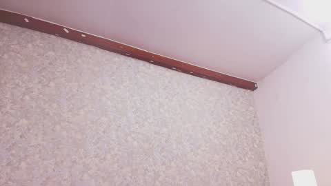 Snapshot of nicol_ferrer chatting on December 2024 07:07:02 PM Nicol online show from December 2024 07:07:02 PM