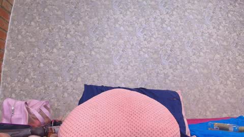 Snapshot of nicol_ferrer chatting on December 2024 10:26:02 PM Nicol online show from December 2024 10:26:02 PM