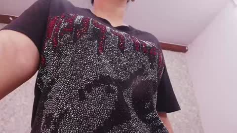 Snapshot of nicol_ferrer chatting on December 2024 07:11:02 PM Nicol online show from December 2024 07:11:02 PM