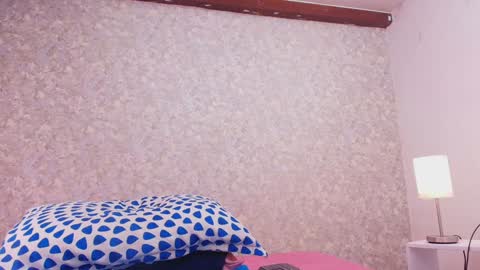 Snapshot of nicol_ferrer chatting on December 2024 07:18:02 PM Nicol online show from December 2024 07:18:02 PM