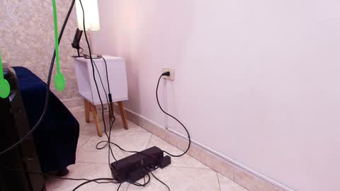 Snapshot of nicol_ferrer chatting on February 2025 07:10:02 PM Nicol online show from February 2025 07:10:02 PM