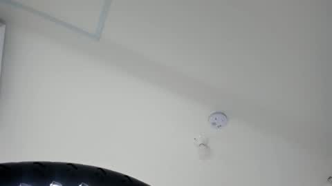 Nicol online show from November 2025 04:23:02 AM