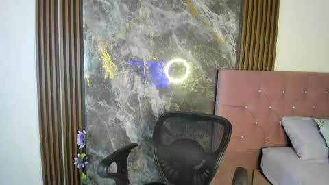 Nicol sanchez online show from April 2026 12:41:01 AM