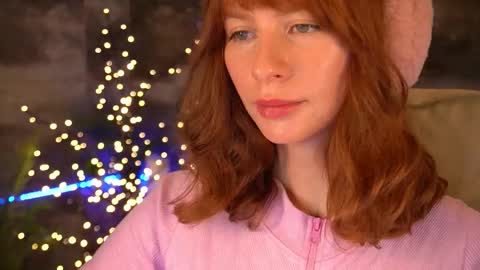 Nicol Moonn online show from December 2025 06:42:02 AM