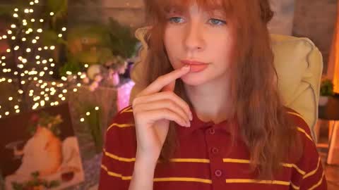 Nicol Moonn online show from February 2026 02:05:02 PM