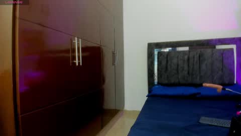 Nicol online show from March 2026 04:13:02 AM