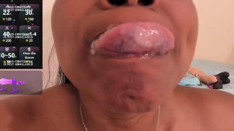 Snapshot of nicol_villa_ chatting on December 2024 09:23:02 PM Nicol Villa online show from December 2024 09:23:02 PM