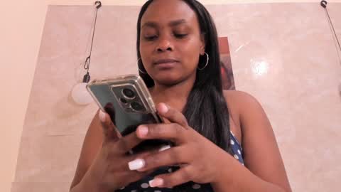 Snapshot of nicol_villa_ chatting on January 2025 12:29:01 PM Nicol Villa online show from January 2025 12:29:01 PM