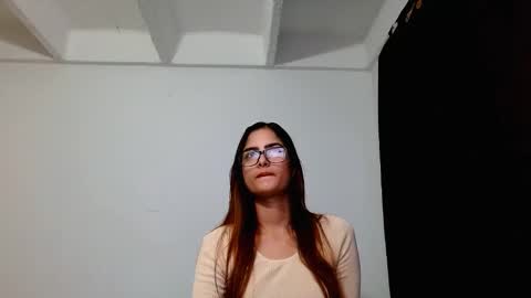 Snapshot of nicol_xx1 chatting on March 2026 03:54:02 AM Nicol online show from March 2026 03:54:02 AM