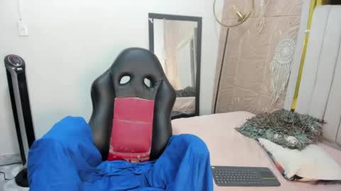 NIKOL online show from April 2026 07:27:01 PM