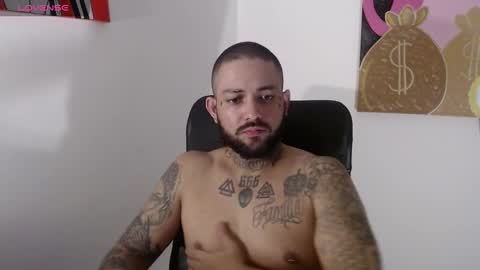 nicolas online show from February 2025 03:19:01 AM