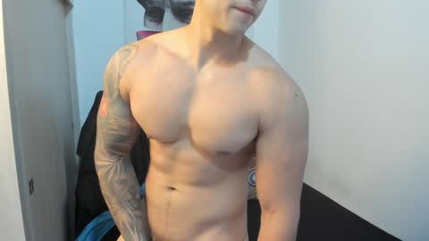 Snapshot of nicolasmuscle chatting on December 2024 10:55:01 PM Andres online show from December 2024 10:55:01 PM