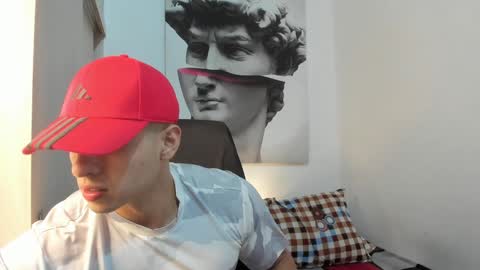 Snapshot of nicolasmuscle chatting on December 2024 10:56:01 PM Andres online show from December 2024 10:56:01 PM