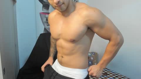 Snapshot of nicolasmuscle chatting on January 2025 12:25:01 AM Andres online show from January 2025 12:25:01 AM