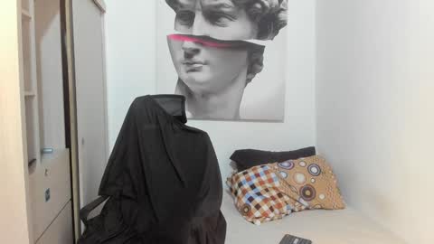 Snapshot of nicolasmuscle chatting on January 2025 08:31:02 PM Andres online show from January 2025 08:31:02 PM