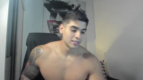 Snapshot of nicolasmuscle chatting on February 2025 06:17:01 PM Andres online show from February 2025 06:17:01 PM