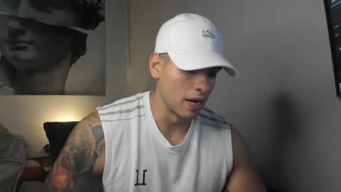 Snapshot of nicolasmuscle chatting on March 2025 11:14:01 PM Andres online show from March 2025 11:14:01 PM