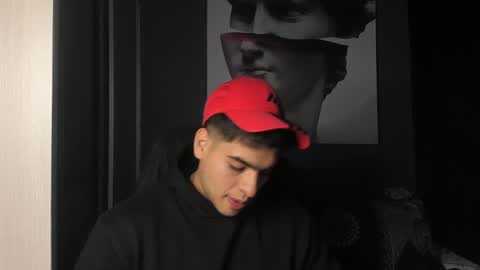 Snapshot of nicolasmuscle chatting on October 2025 06:58:01 PM Andres online show from October 2025 06:58:01 PM