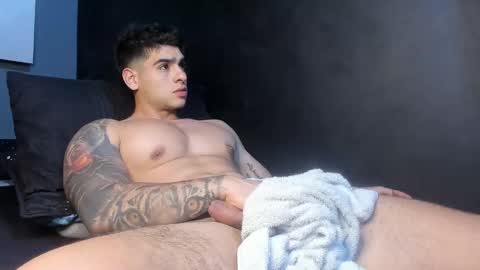 Snapshot of nicolasmuscle chatting on October 2025 05:41:02 AM Andres online show from October 2025 05:41:02 AM