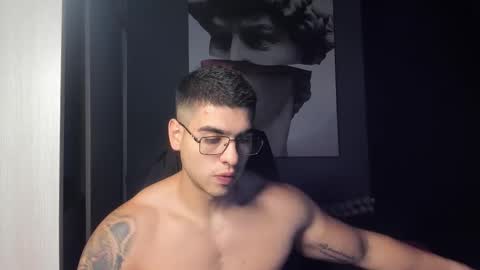 Snapshot of nicolasmuscle chatting on December 2025 04:27:01 PM Andres online show from December 2025 04:27:01 PM