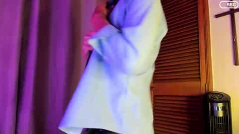 Snapshot of nicolasrodrii chatting on September 2025 12:45:02 AM nicolasrodrii online show from September 2025 12:45:02 AM