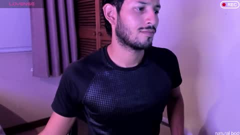 Snapshot of nicolasrodrii chatting on October 2025 11:09:02 PM nicolasrodrii online show from October 2025 11:09:02 PM