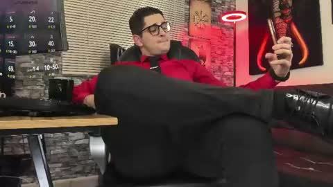 Snapshot of nicolass_fellener chatting on June 2026 05:07:01 AM Nicolas Fellener online show from June 2026 05:07:01 AM