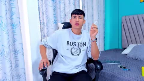 nicolastorres__ online show from February 2026 08:12:01 PM