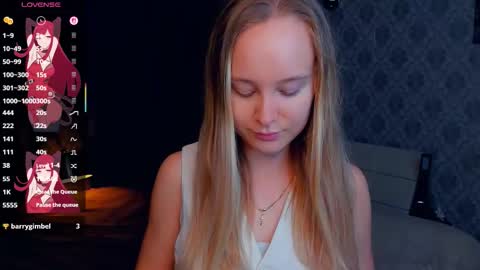 Nicoletta online show from September 2025 06:18:01 PM